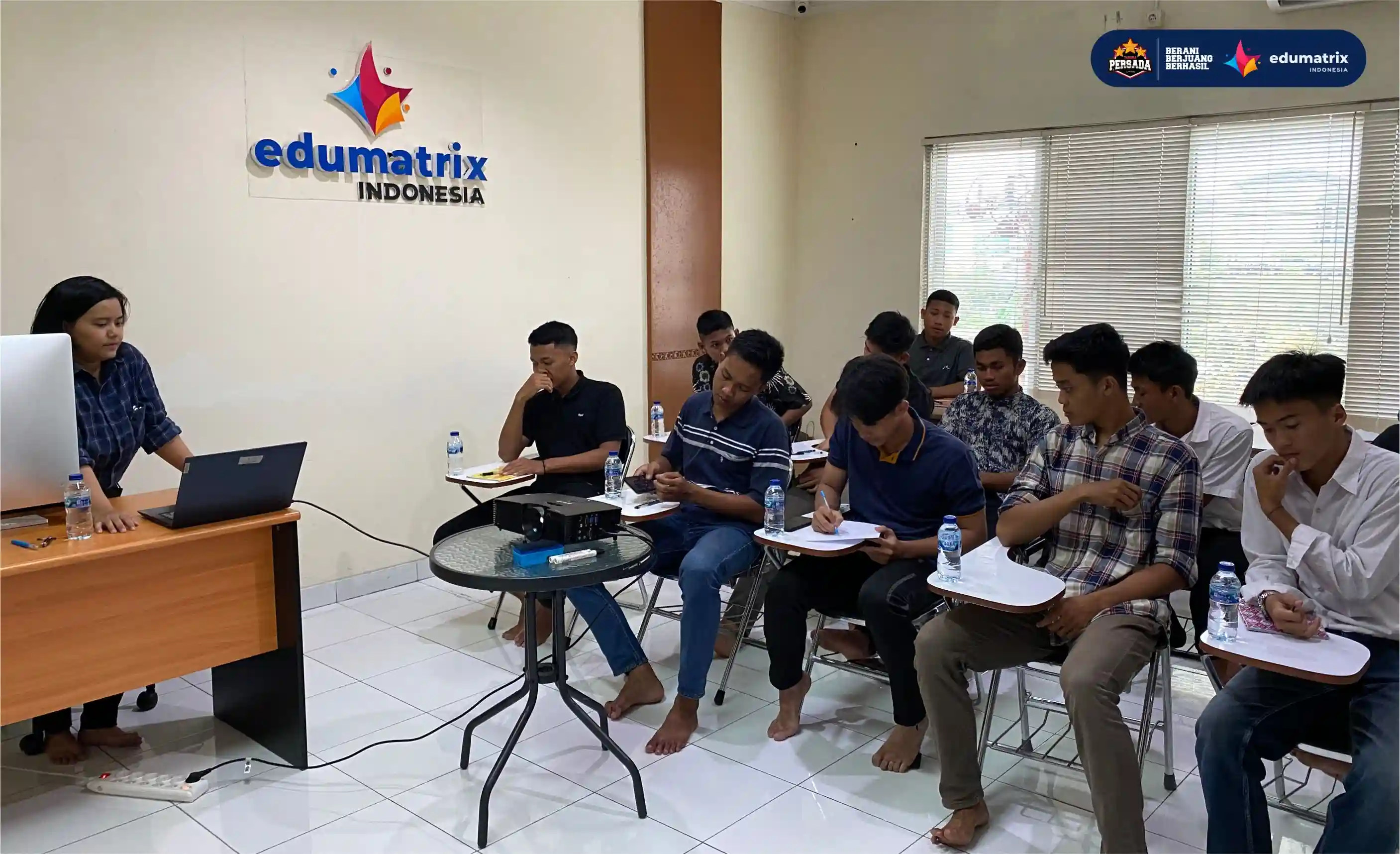 Gallery Bimbel TNI POLRI BINTARA dan Sekolah Kedinasan Taruna Persada